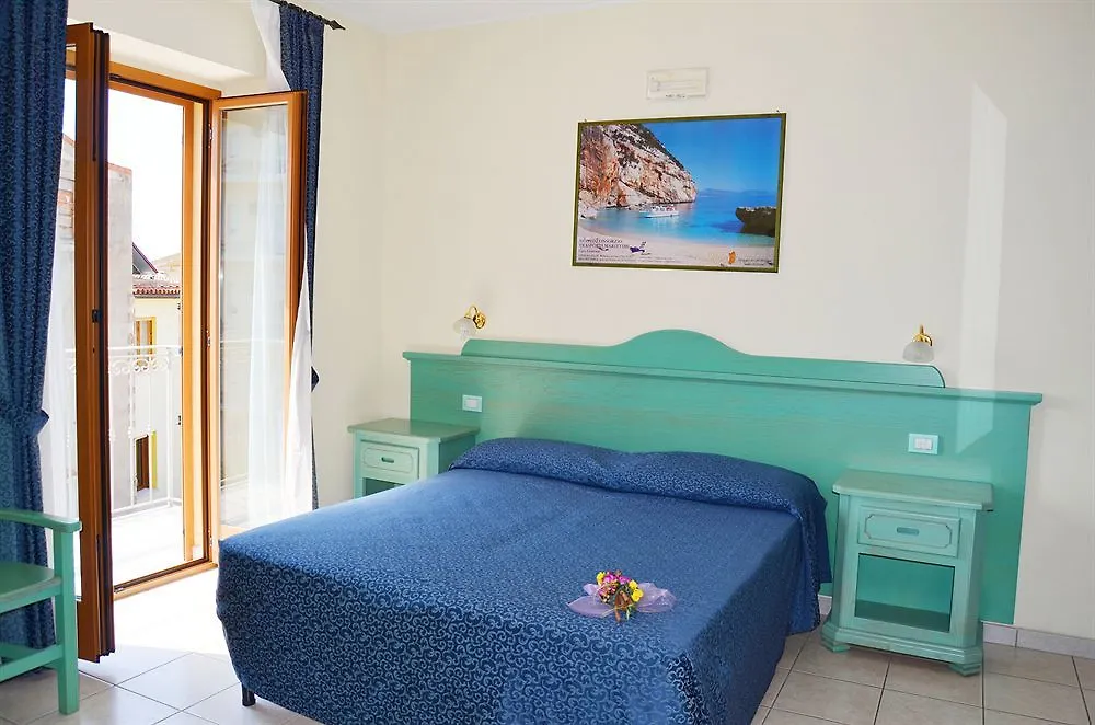 Hotel San Francisco Cala Gonone 3*,